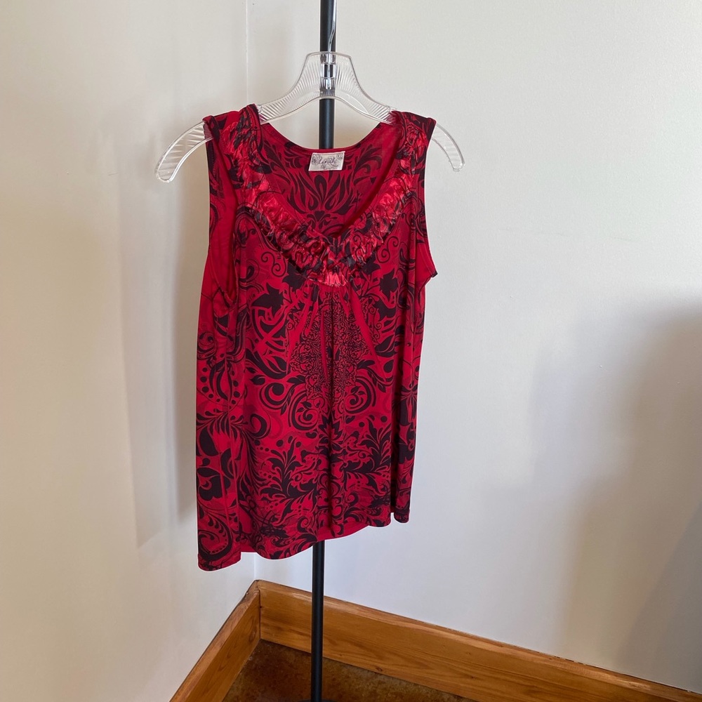 Lavish Sleeveless Top Red & Black